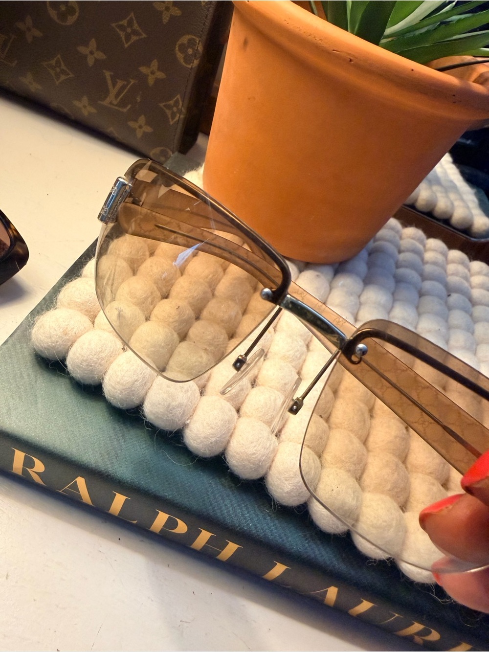 GUCCI Brown Tinted Rimless vintage Sunglasses